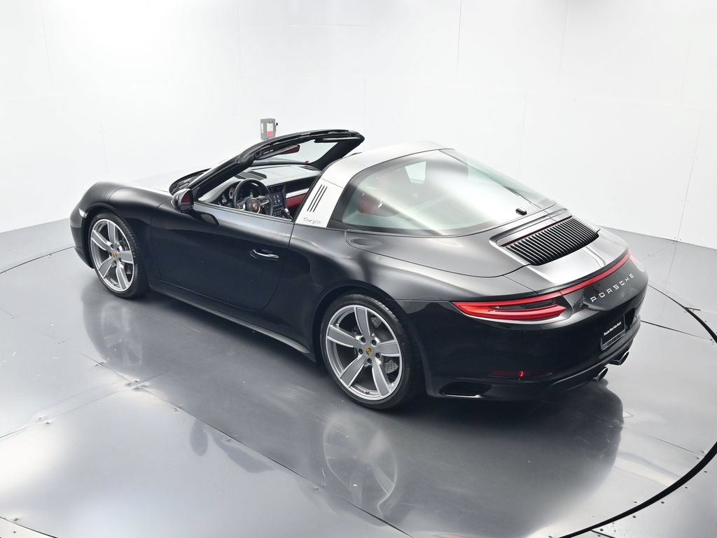 Certified 2019 Porsche 911 Targa 4 AWD/4WD image 46