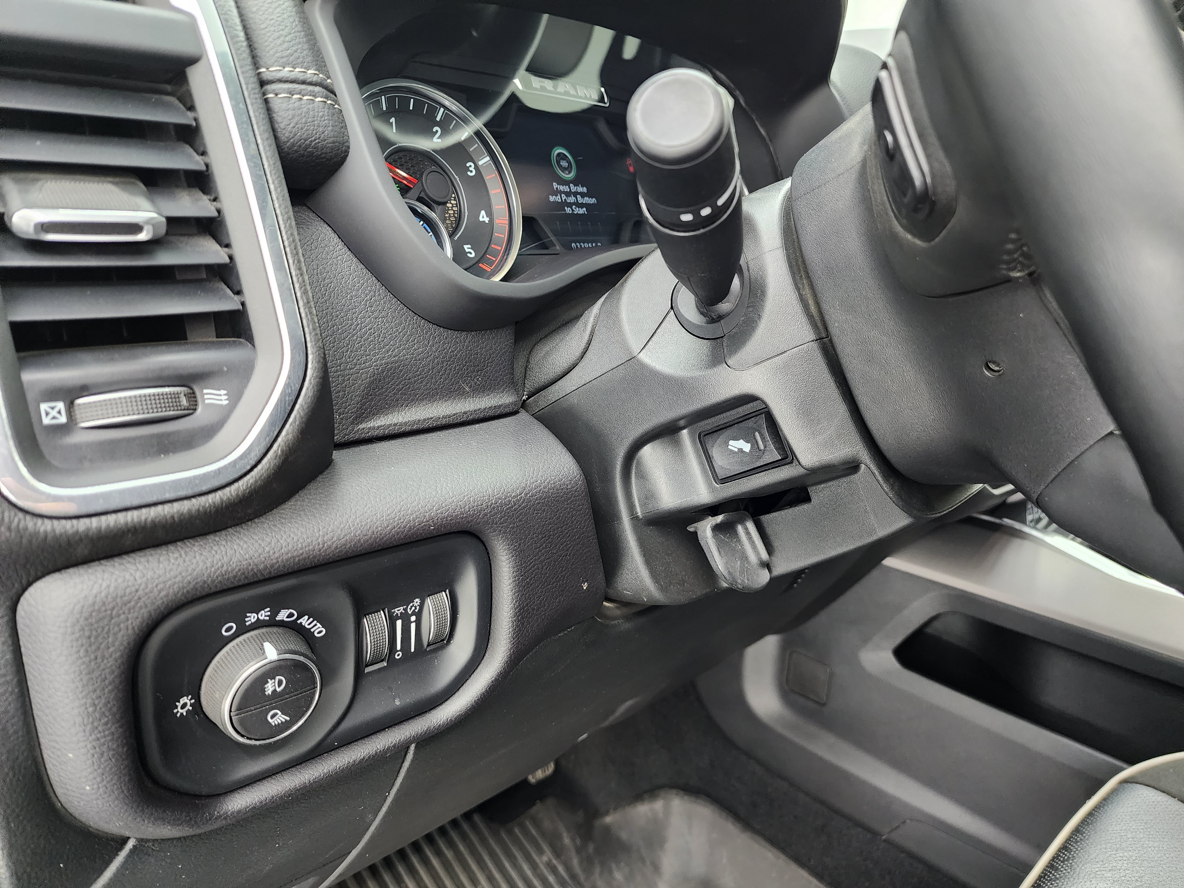 Used 2024 RAM 2500 Laramie w/ Night Edition AWD/4WD image 43