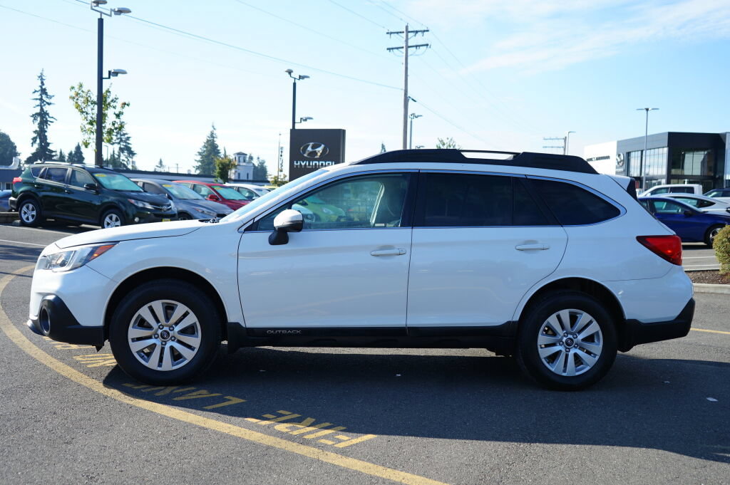 Used 2018 Subaru Outback 2.5i Premium AWD/4WD image 10