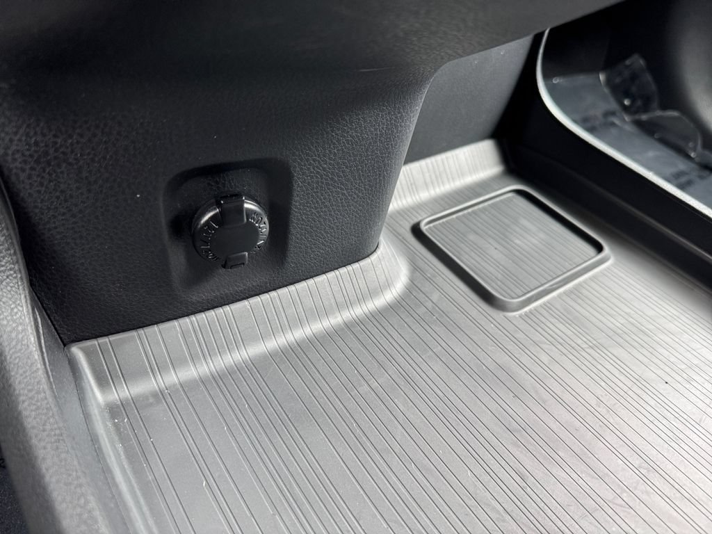 Certified 2026 Toyota Sienna Platinum AWD/4WD image 26