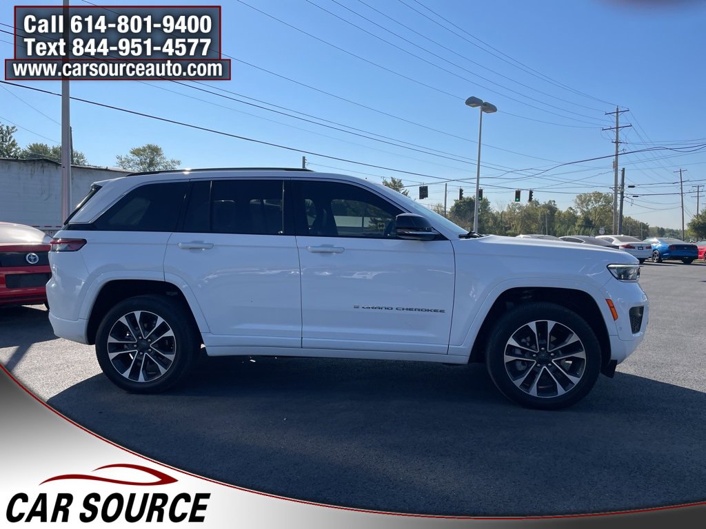 Used 2023 Jeep Grand Cherokee Overland w/ Luxury Tech Group IV image 8