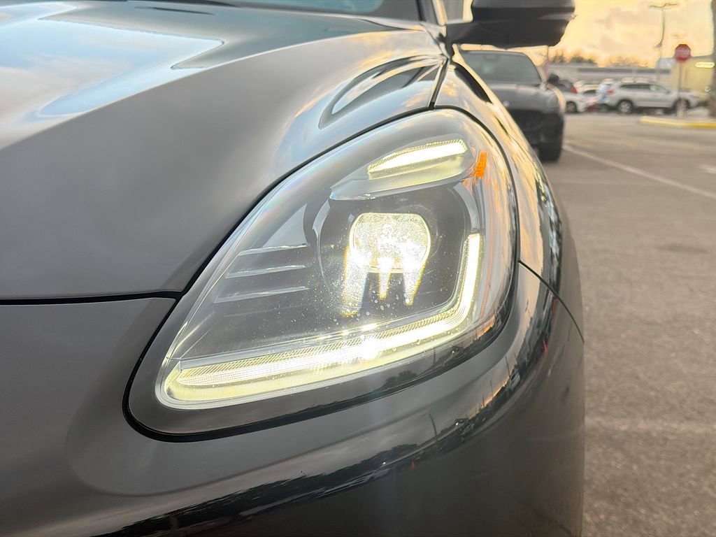 Used 2023 Maserati Grecale Modena image 9