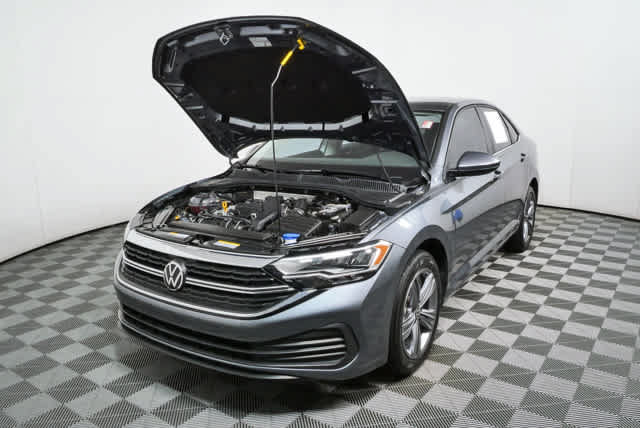 Used 2024 Volkswagen Jetta SE FWD image 33