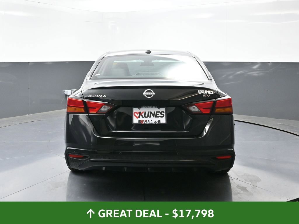 Used 2024 Nissan Altima 2.5 SV image 13