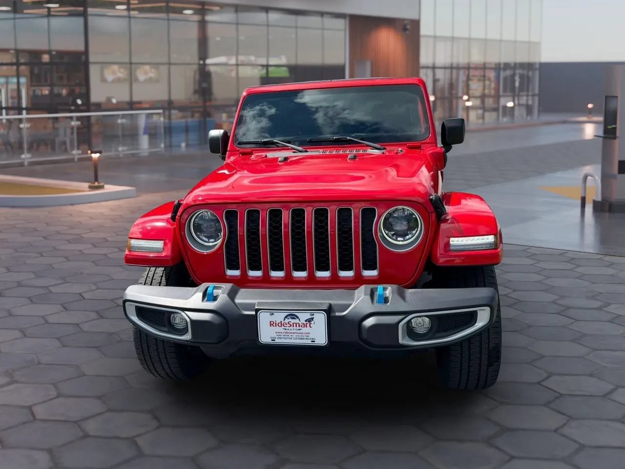 Used 2023 Jeep Wrangler Unlimited Sahara w/ Cold Weather Group AWD/4WD image 7