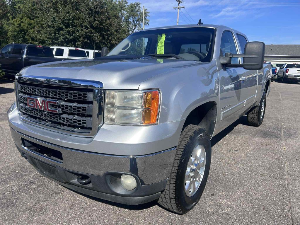 Used 2011 GMC Sierra 2500 SLT w/ SLT Convenience Package image 4