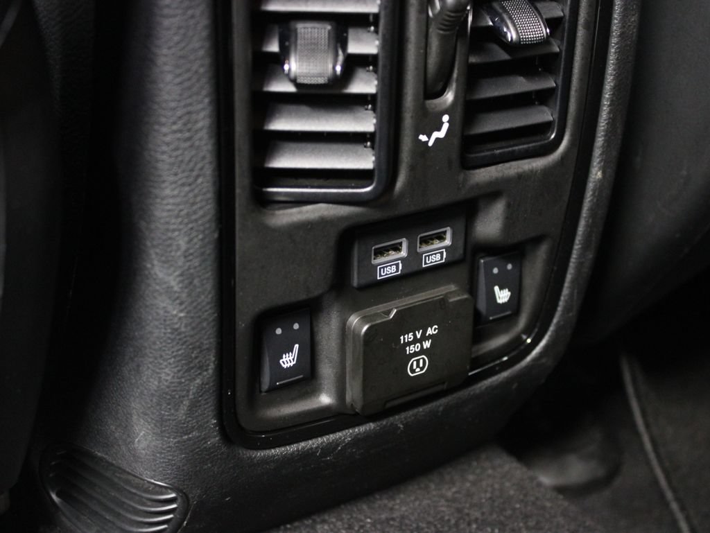 Used 2025 Dodge Durango R/T AWD/4WD image 7