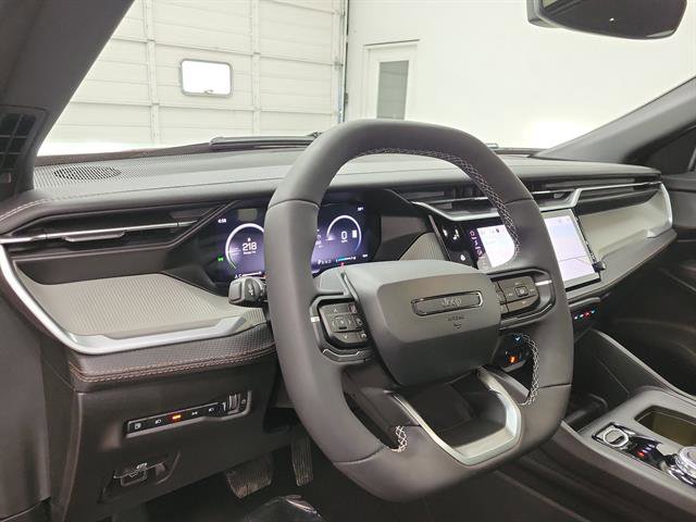 Used 2026 Jeep Cherokee Limited image 22