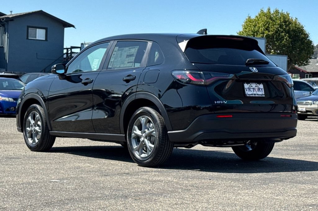 New 2026 Honda HR-V LX image 6