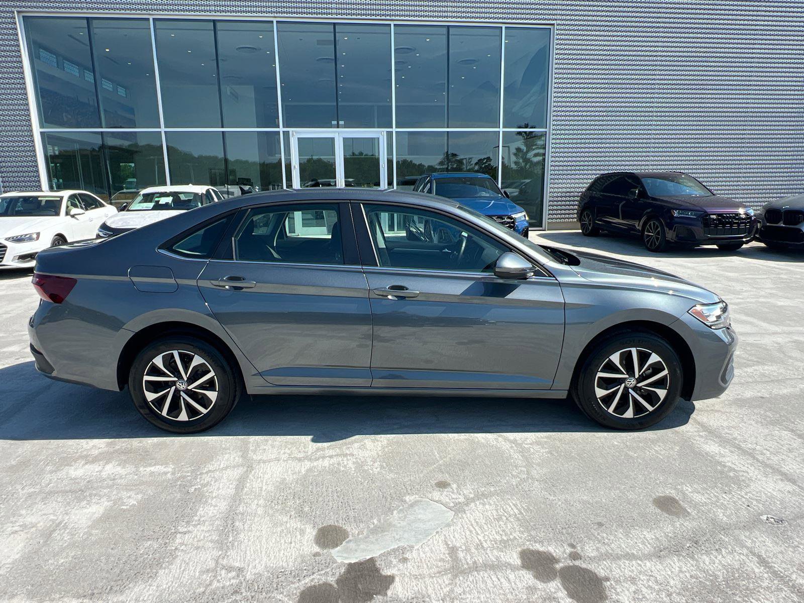 Used 2024 Volkswagen Jetta S FWD image 4