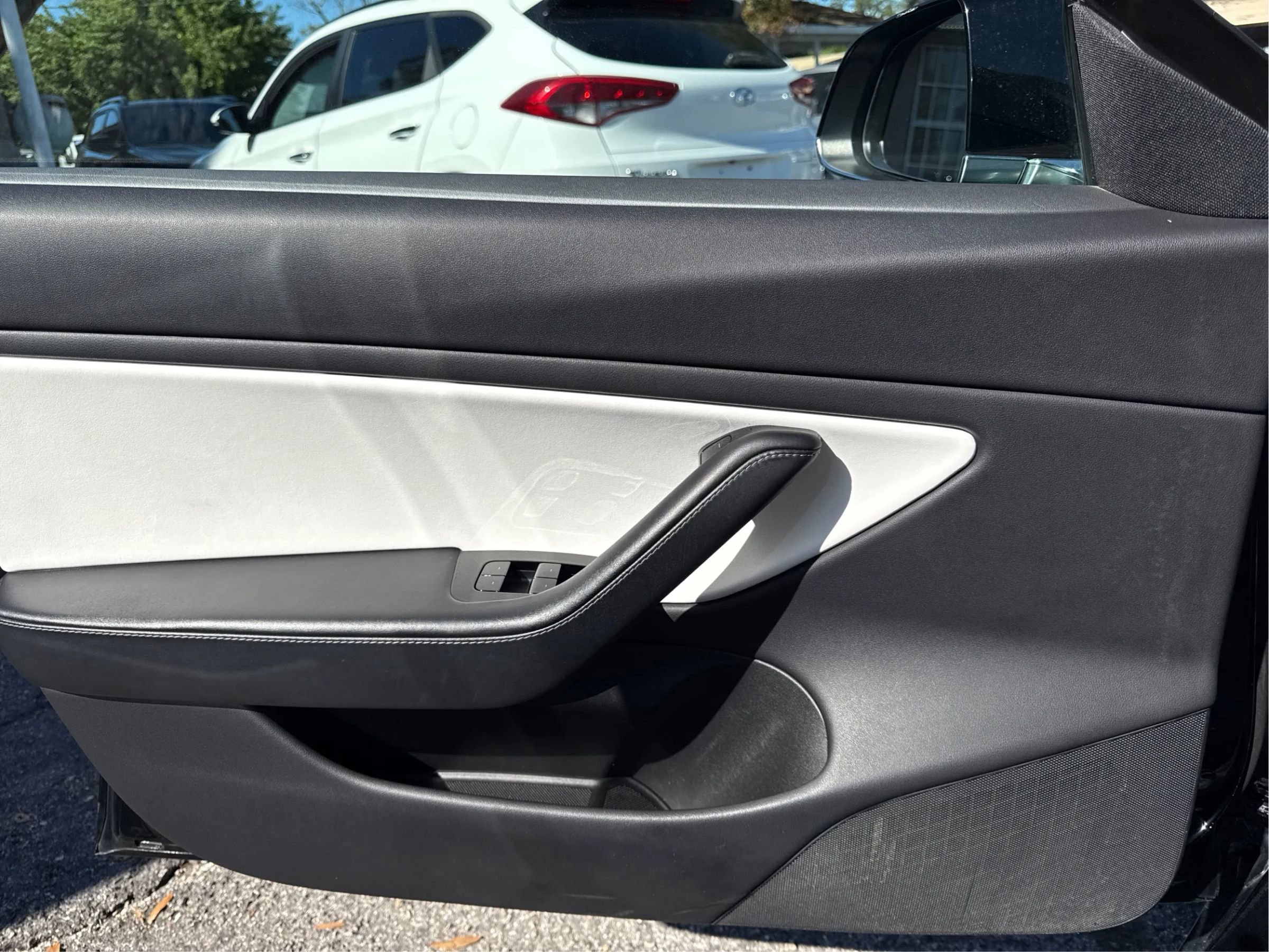 Used 2019 Tesla Model 3 Standard Range RWD image 23