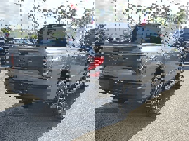 Used 2021 Nissan Titan PRO-4X w/ Pro-4x Utility Package image 7