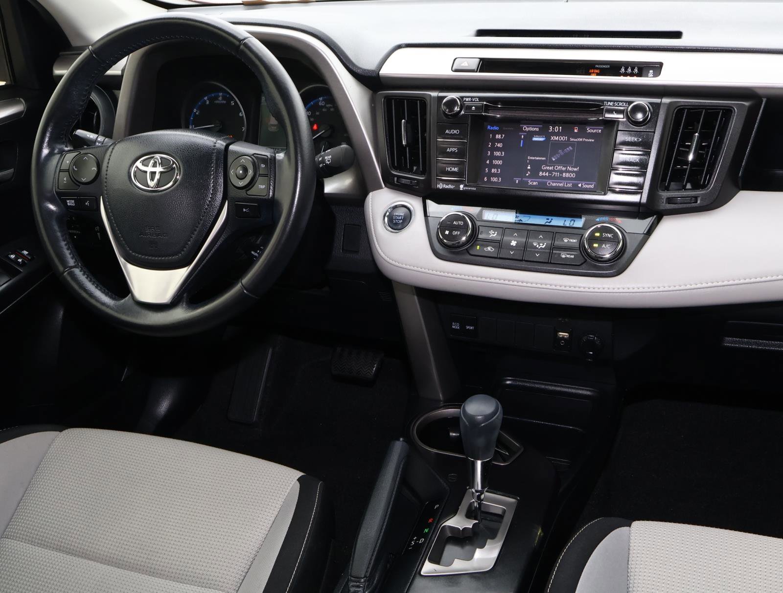 Used 2017 Toyota RAV4 XLE image 10