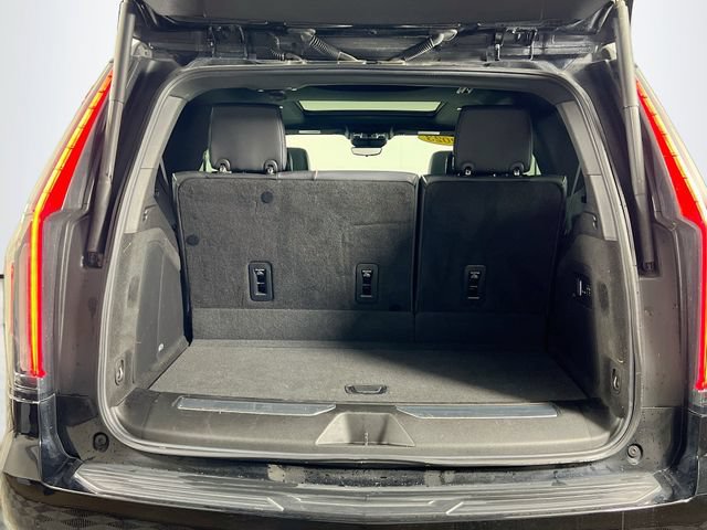 Used 2023 Cadillac Escalade Premium Luxury w/ LPO, Floor Liner Package AWD/4WD image 29