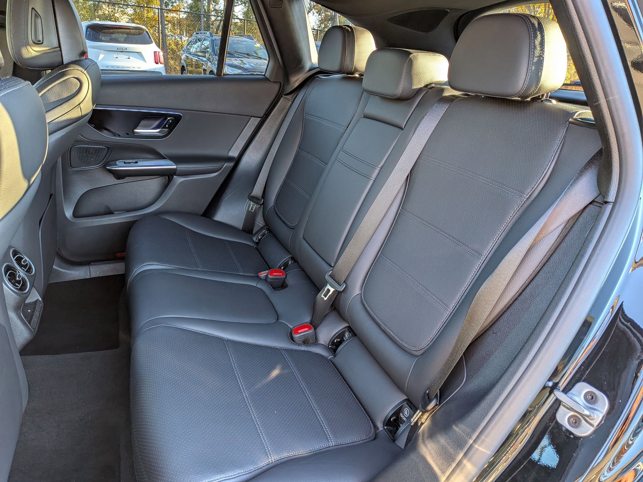 Certified 2025 Mercedes-Benz GLC 300 4MATIC image 30