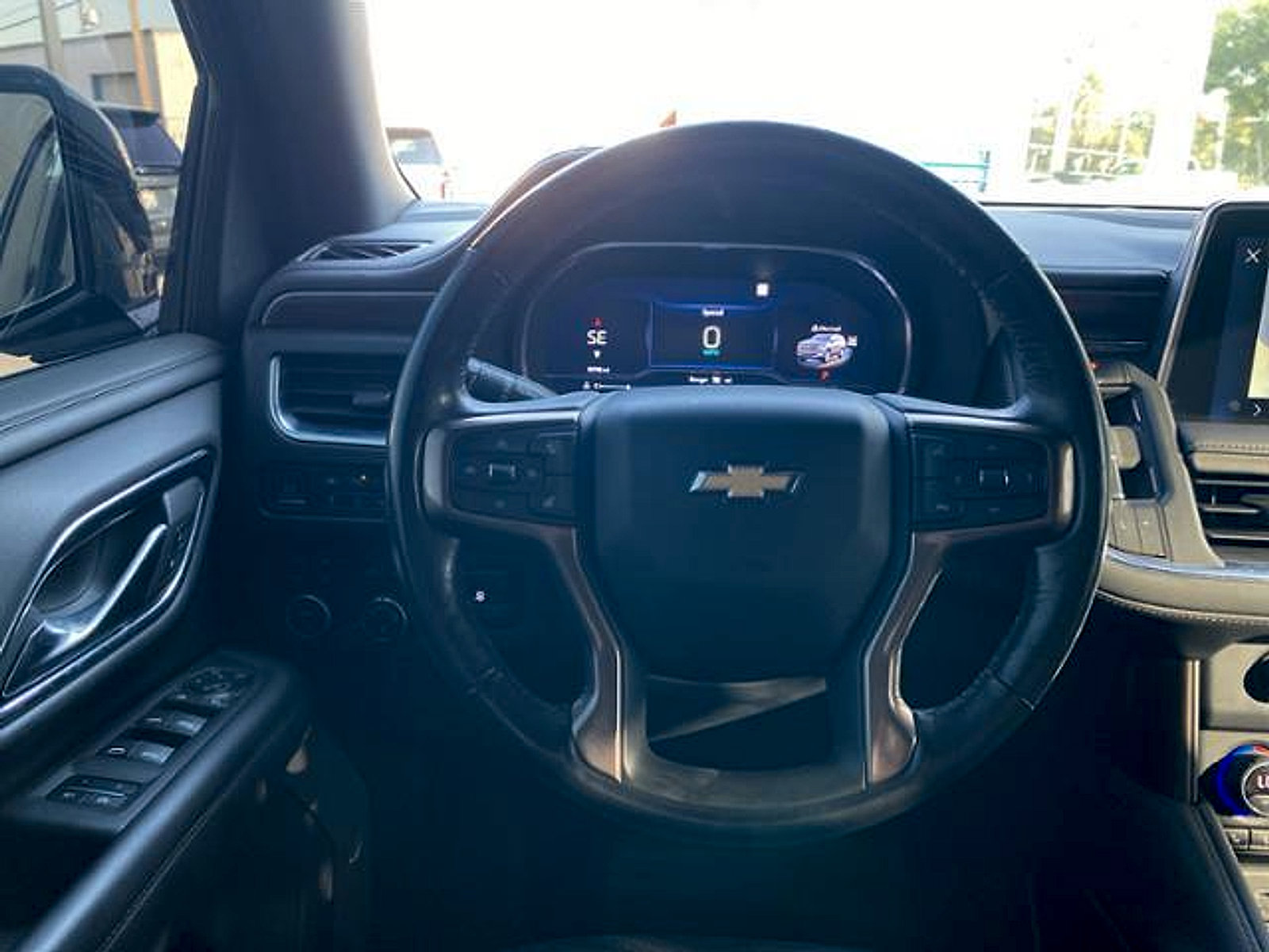 Used 2022 Chevrolet Tahoe High Country AWD/4WD image 3