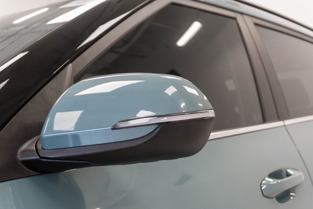 Used 2024 Kia Seltos SX w/ SX Sunroof Package image 8