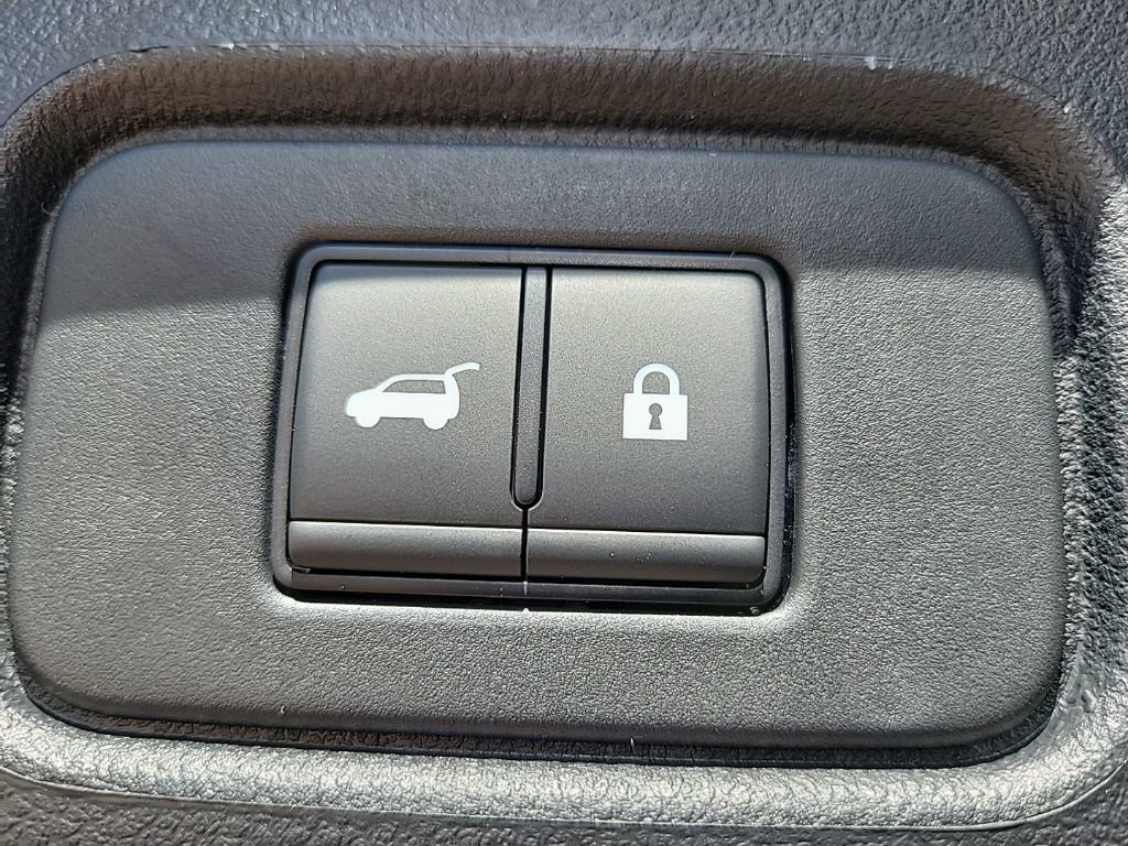 New 2026 Nissan Pathfinder SL FWD image 15