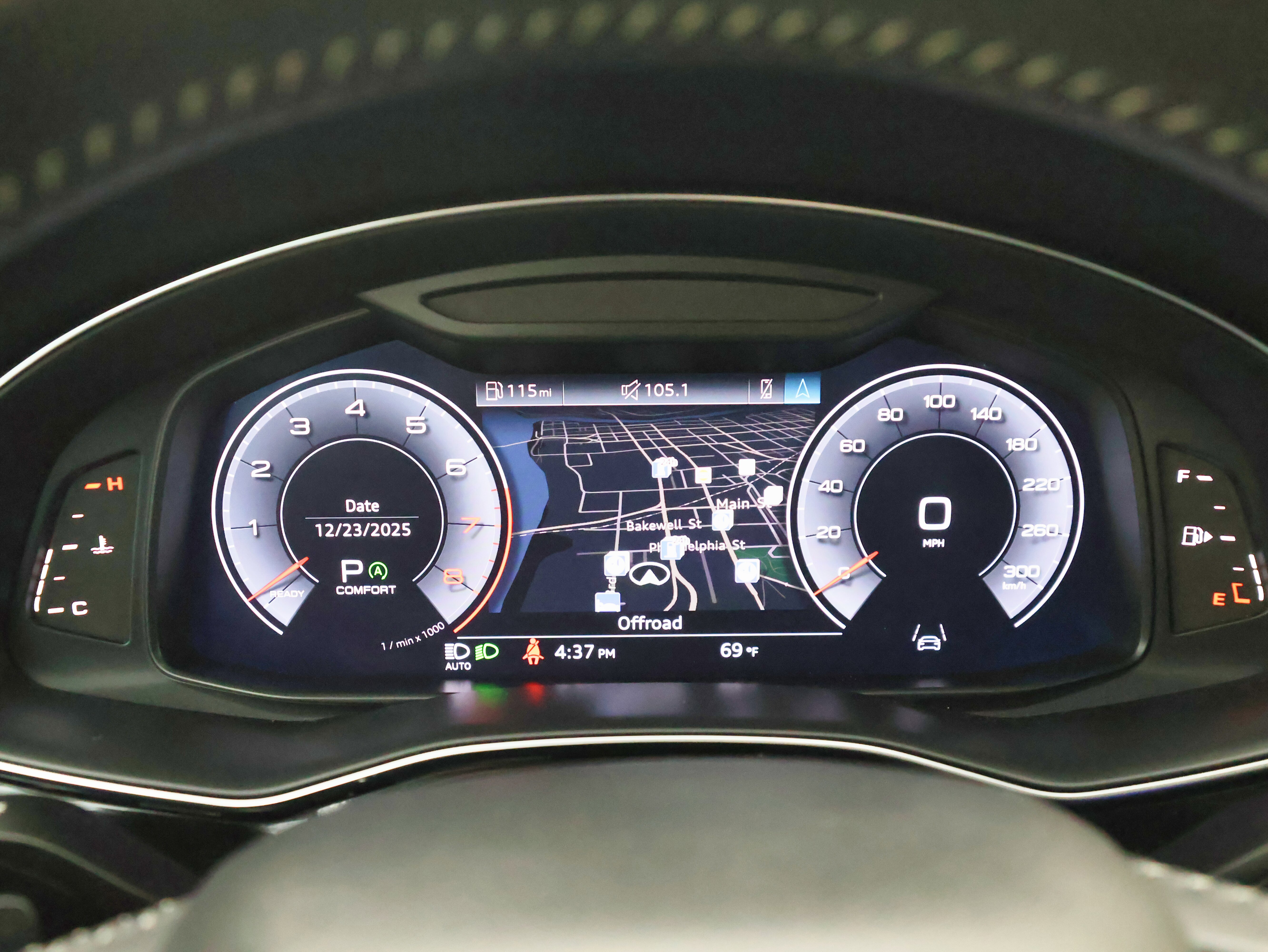 Used 2019 Audi Q8 Premium Plus w/ Premium Plus image 35