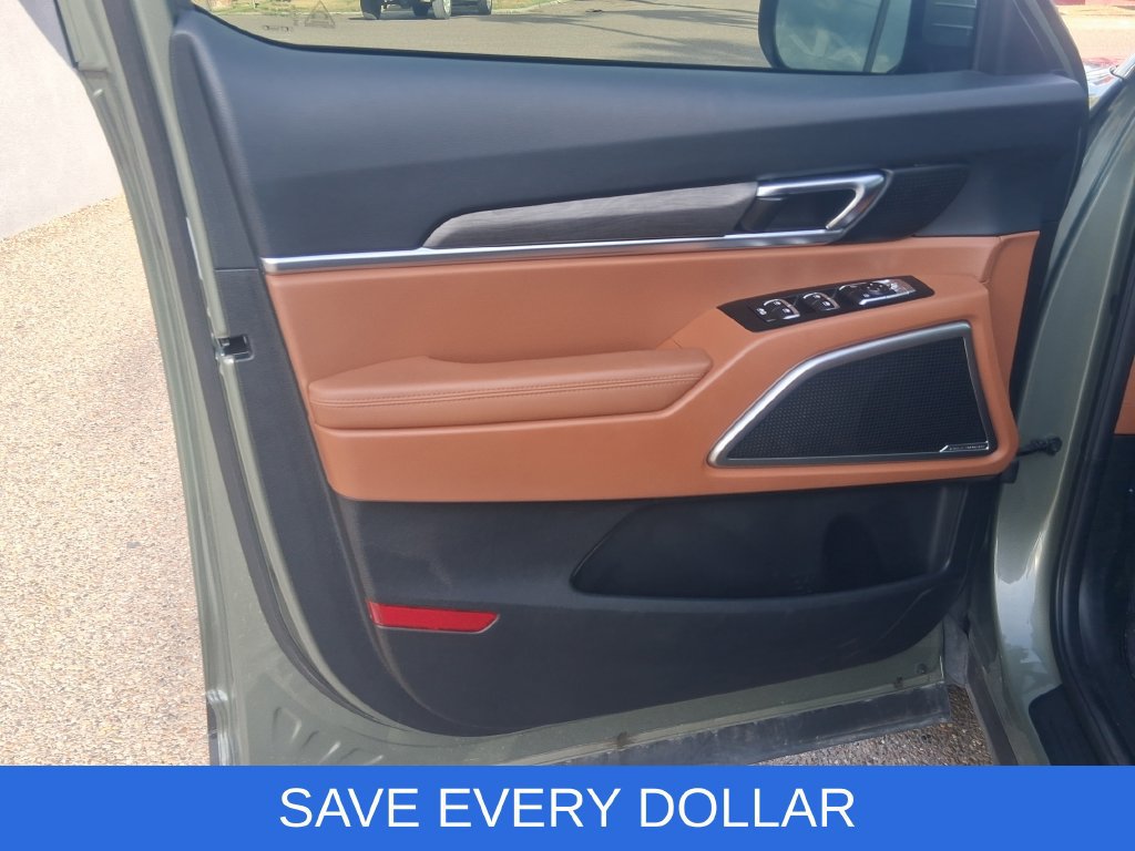 Used 2024 Kia Telluride EX X-Line AWD/4WD image 11