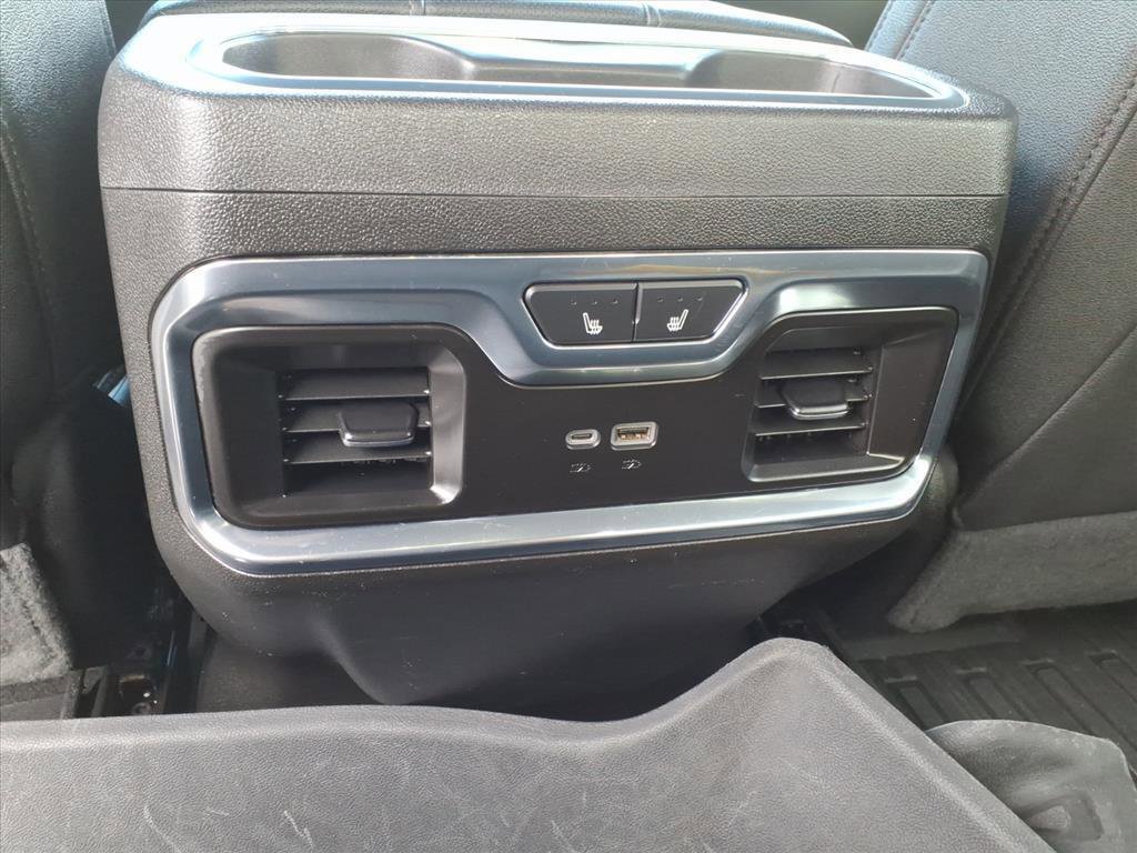 Used 2024 GMC Sierra 2500 SLT w/ SLT Premium Package image 7