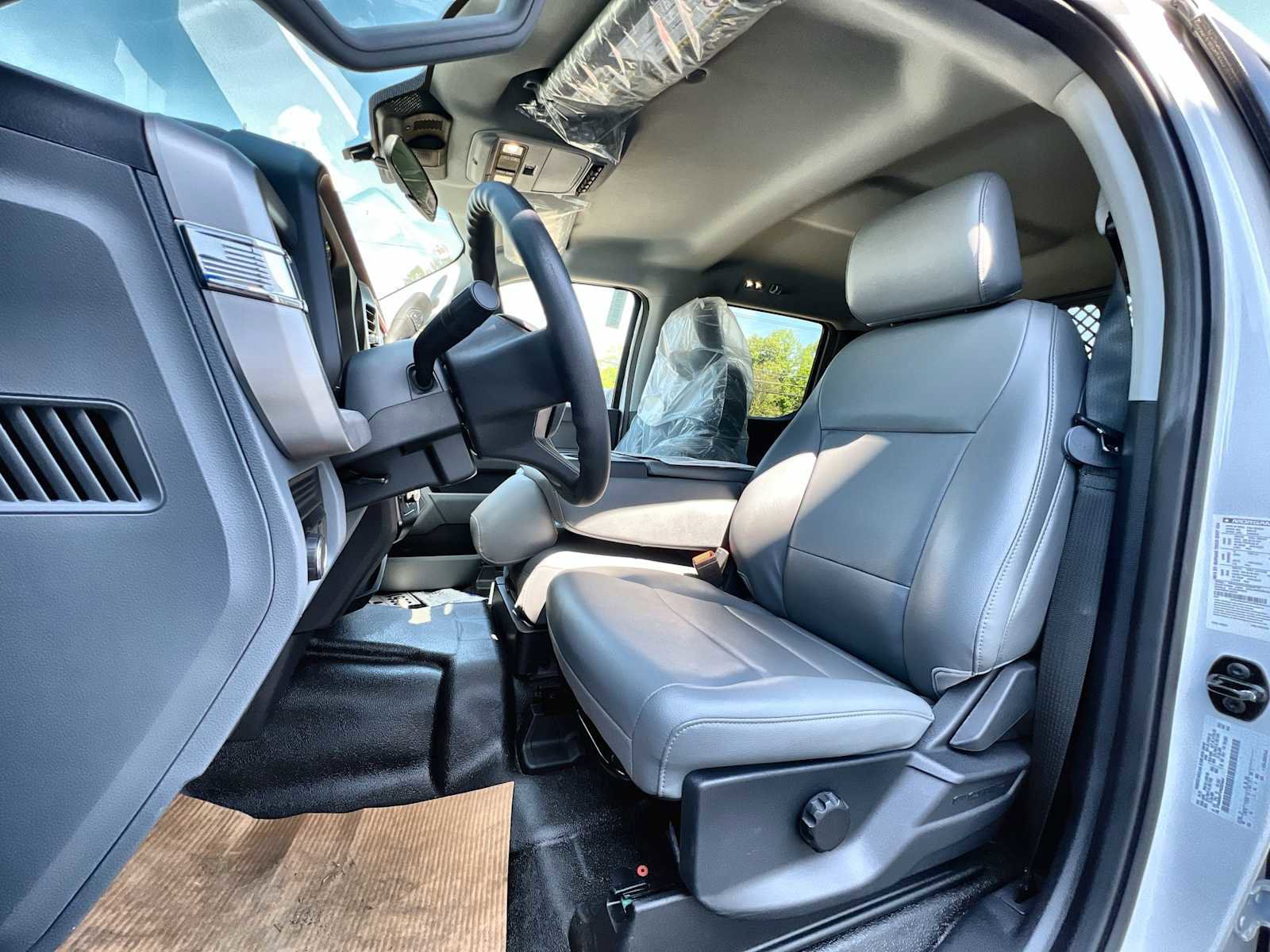 New 2023 Ford F550 4x4 Crew Cab Super Duty image 13