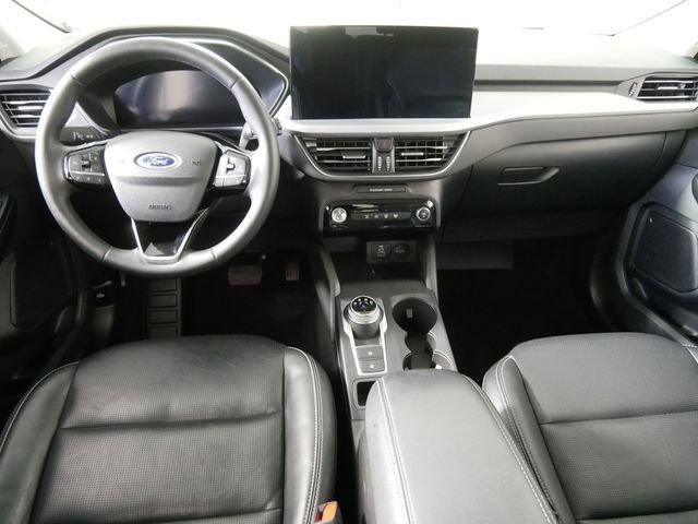 Certified 2025 Ford Escape Platinum AWD/4WD image 4