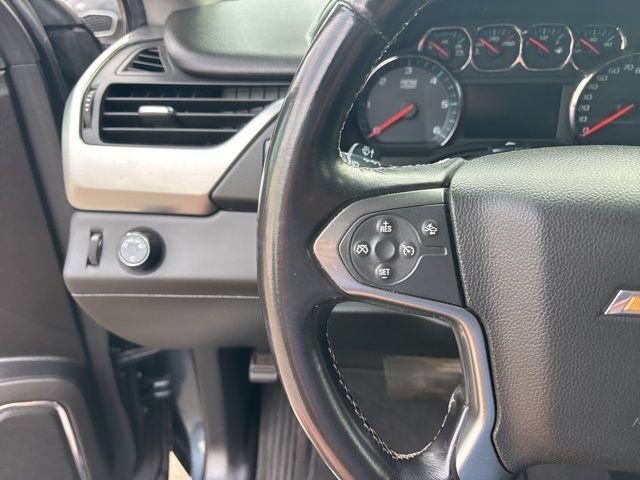Used 2020 Chevrolet Suburban LT RWD image 17