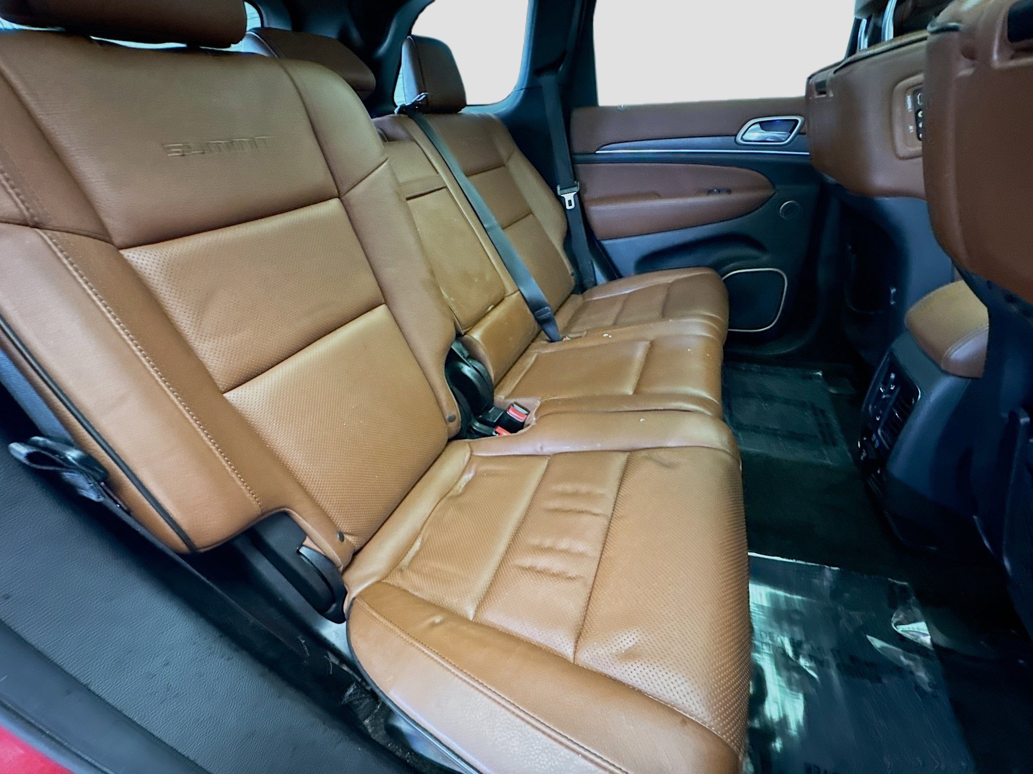 Used 2015 Jeep Grand Cherokee Summit w/ Platinum Series Group AWD/4WD image 15
