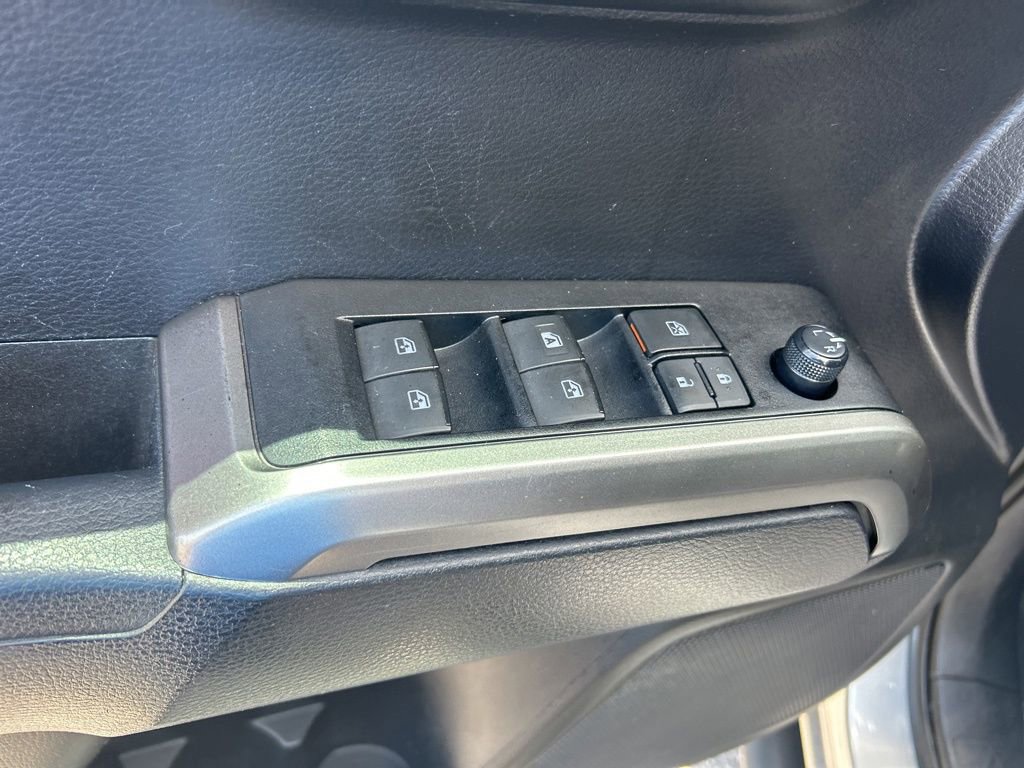 Used 2021 Toyota Tacoma 2WD Double Cab image 30