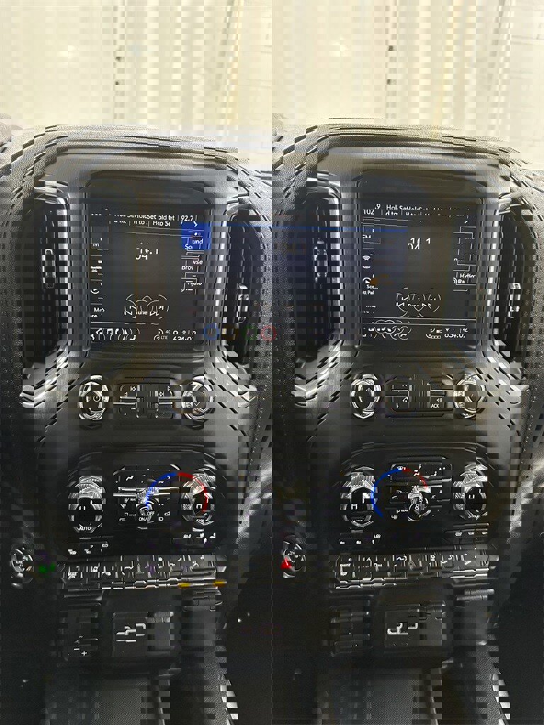 Used 2021 GMC Sierra 2500 AT4 w/ AT4 Premium Plus Package image 23