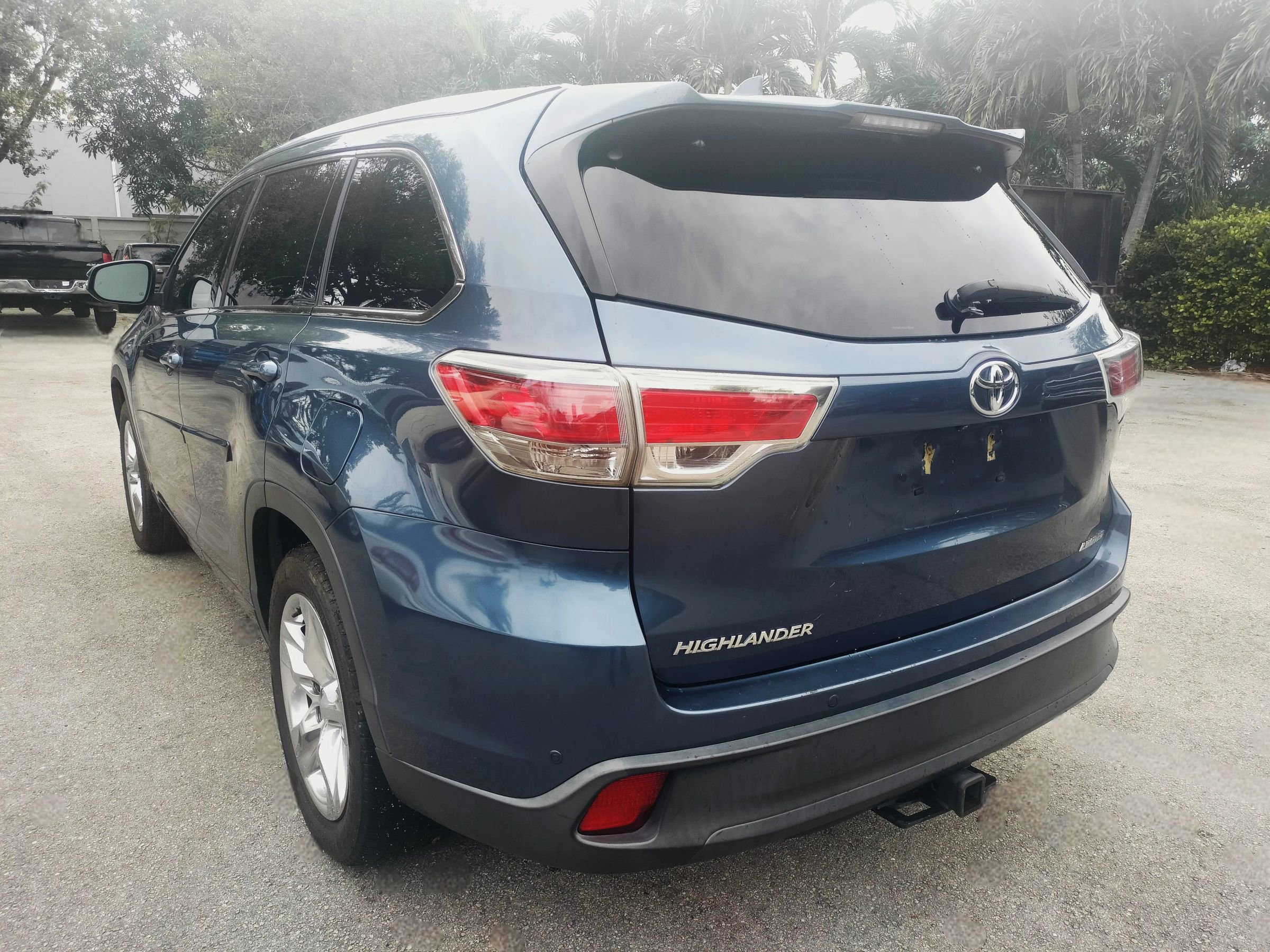 Used 2016 Toyota Highlander Limited Platinum image 5