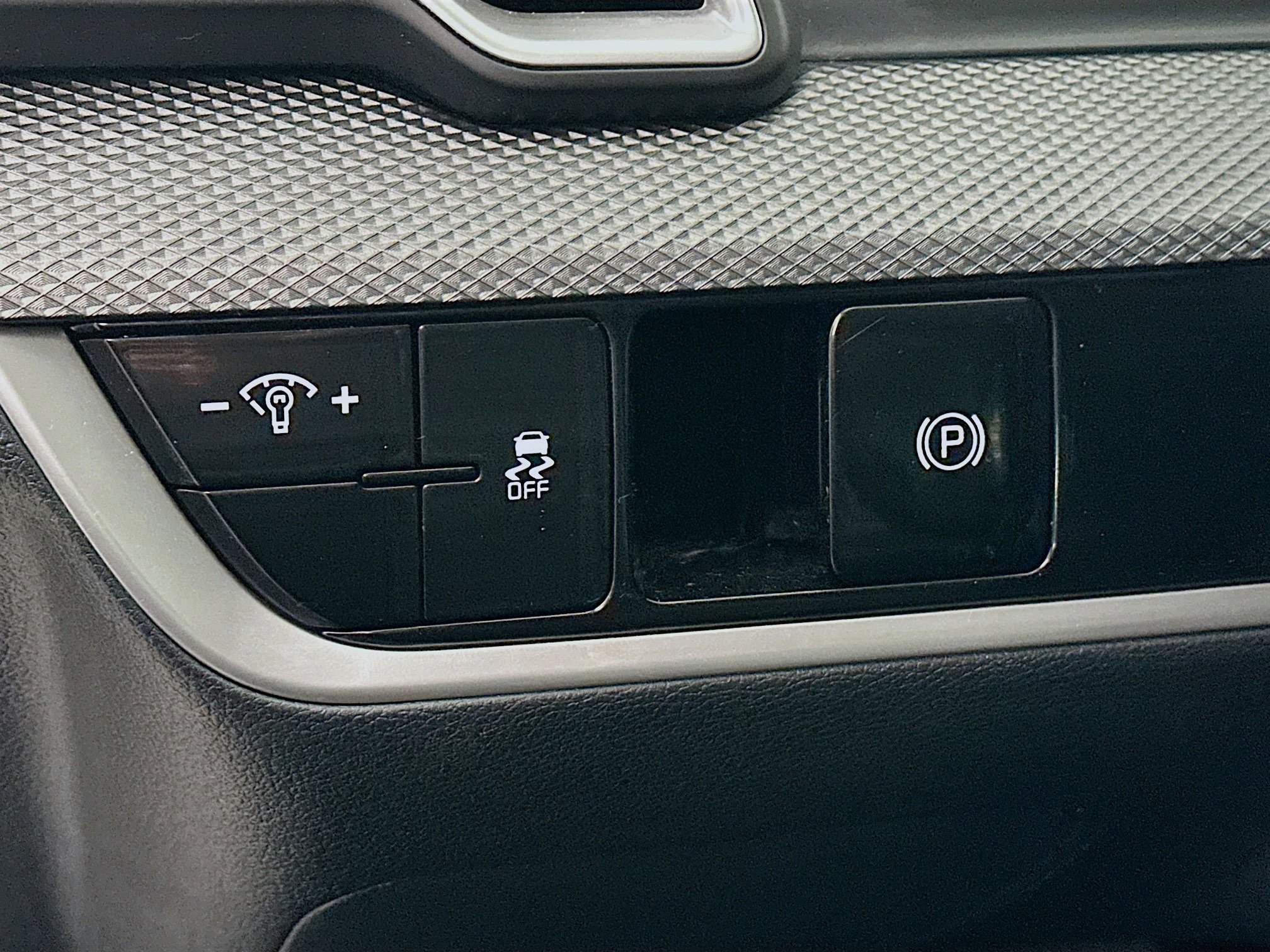 Used 2024 Kia Sportage LX image 16