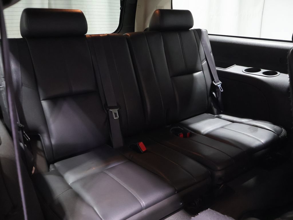 Used 2013 Chevrolet Suburban LT w/ Luxury Package AWD/4WD image 25