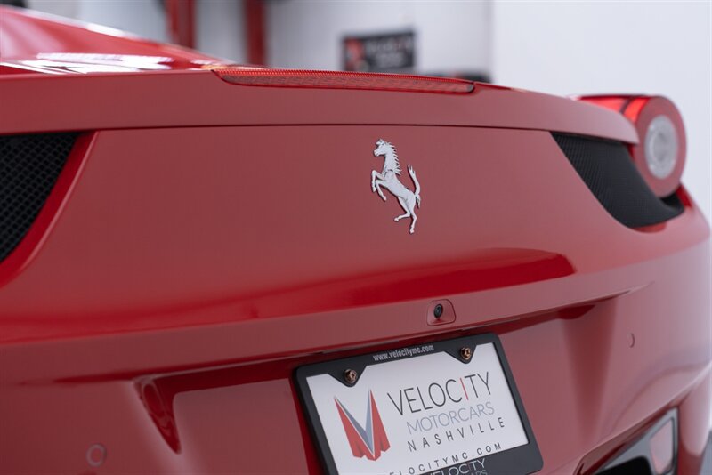 Used 2012 Ferrari 458 Spider RWD image 32