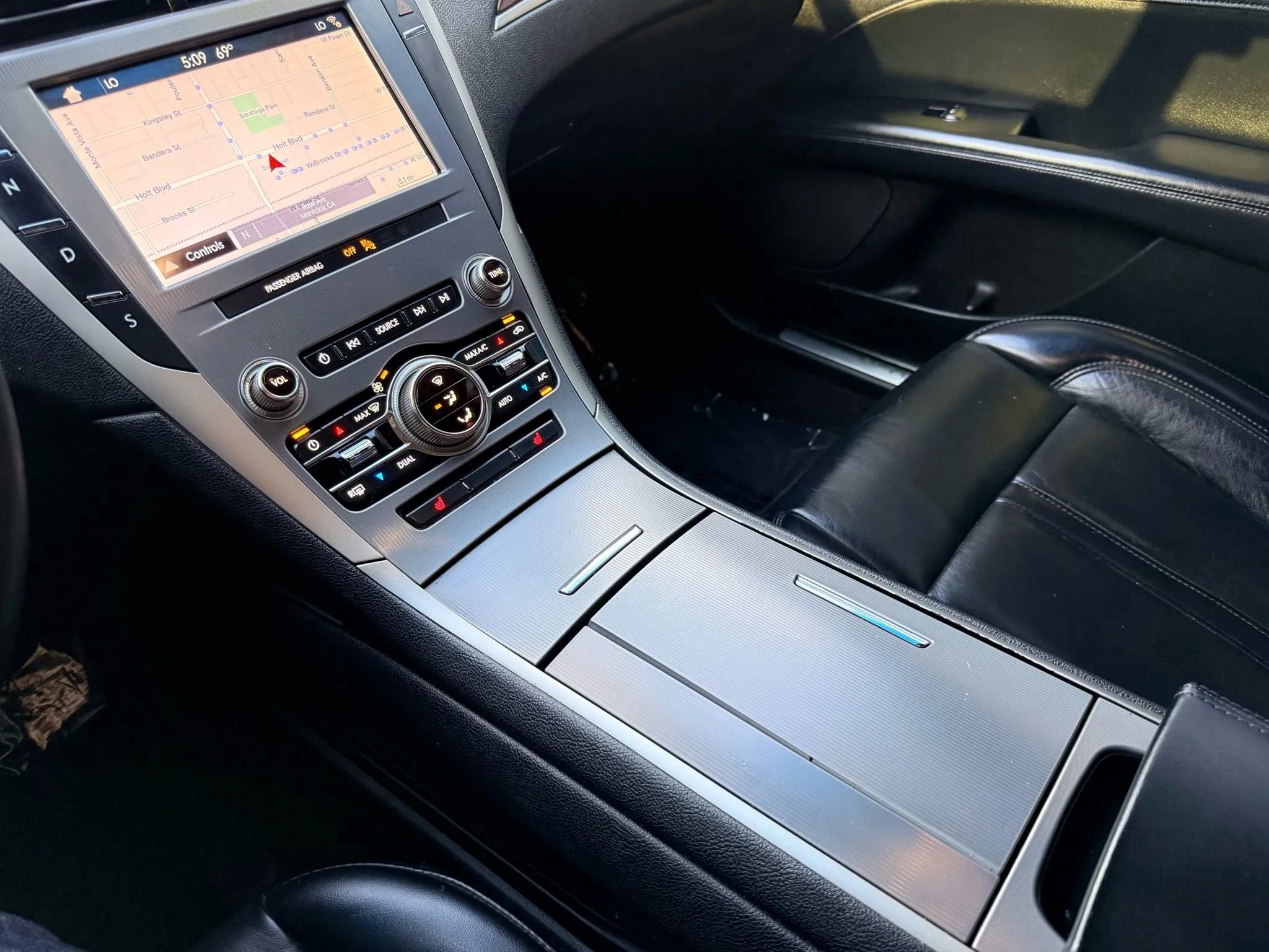 Used 2019 Lincoln MKZ Reserve AWD/4WD image 18