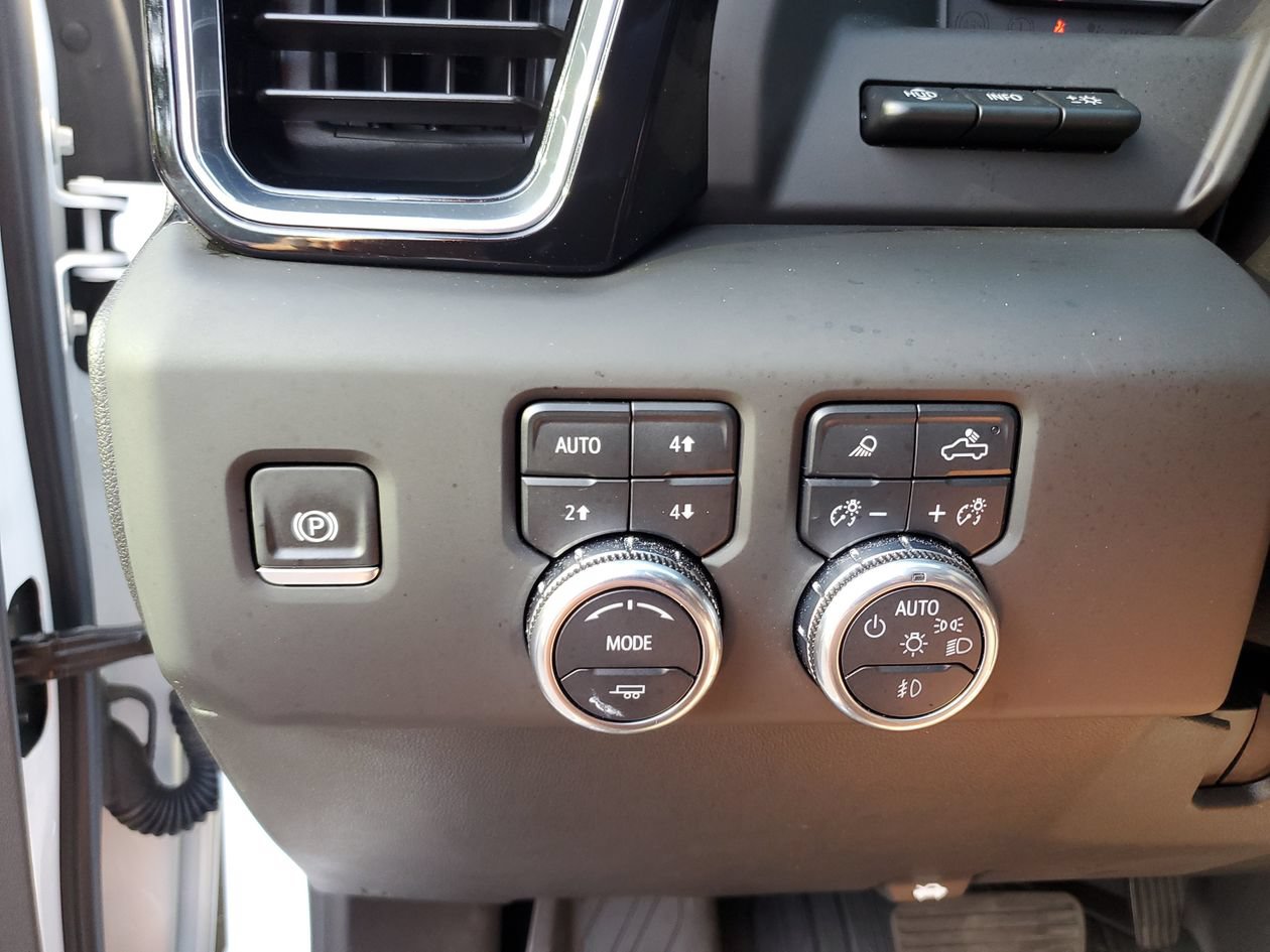 Used 2025 GMC Sierra 3500 Denali Ultimate AWD/4WD image 30