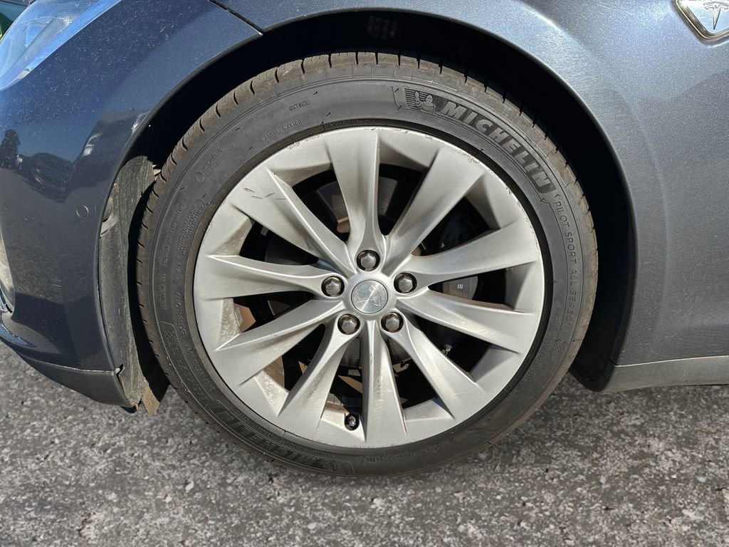 Used 2016 Tesla Model S 90D image 8