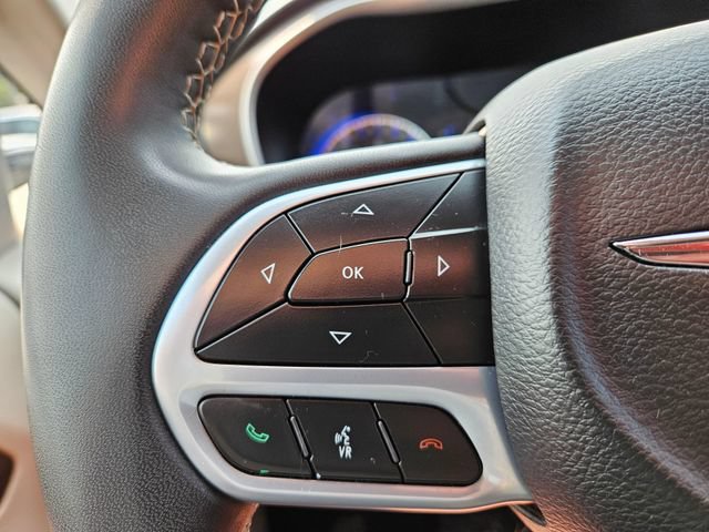Used 2023 Chrysler Voyager LX FWD image 36