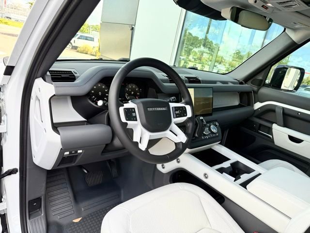 New 2025 Land Rover Defender 110 S image 17