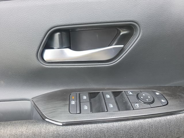 New 2026 Nissan Kicks SV w/ SV Premium Package AWD/4WD image 24