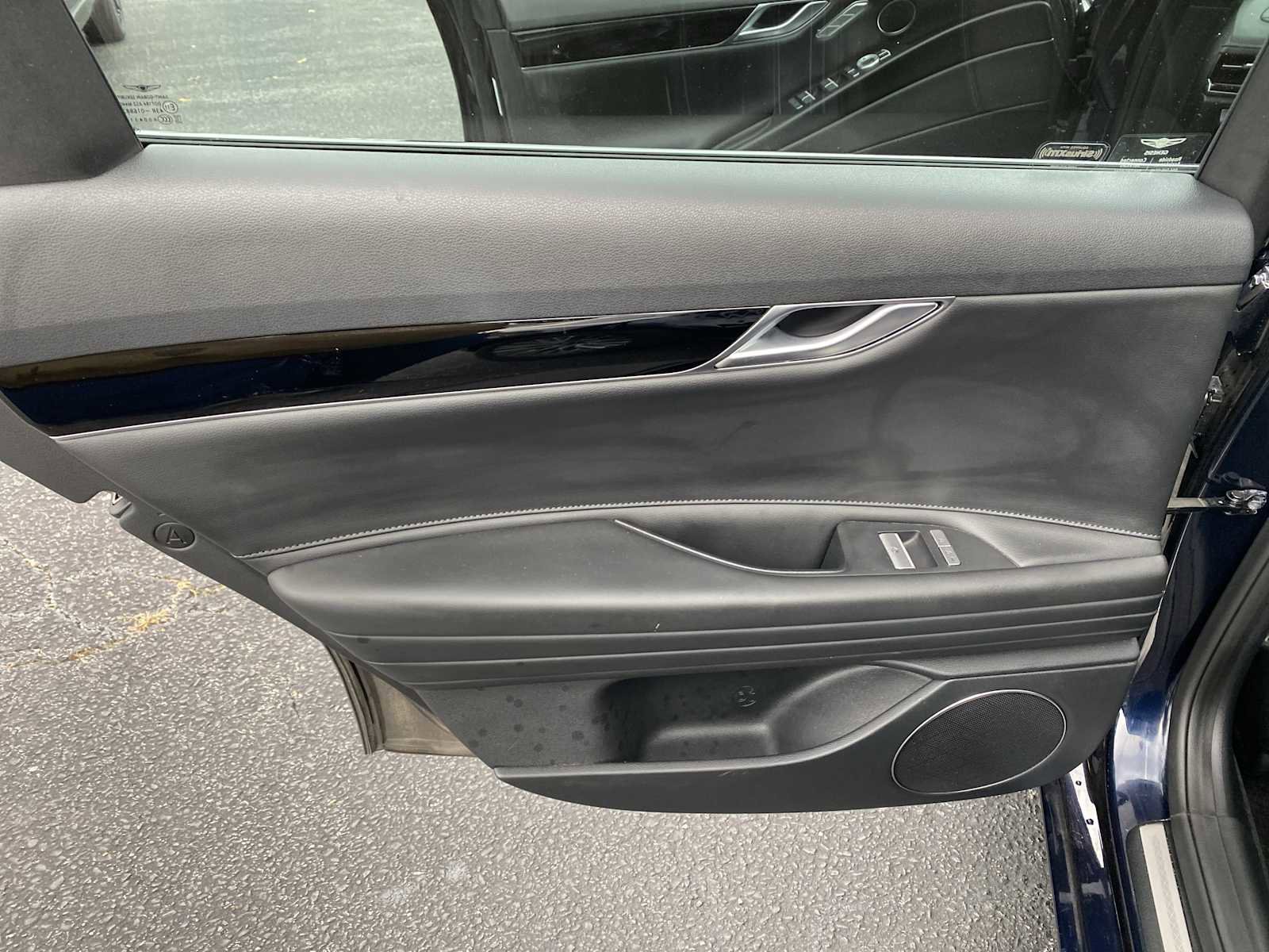 Used 2023 Genesis G80 2.5T image 31