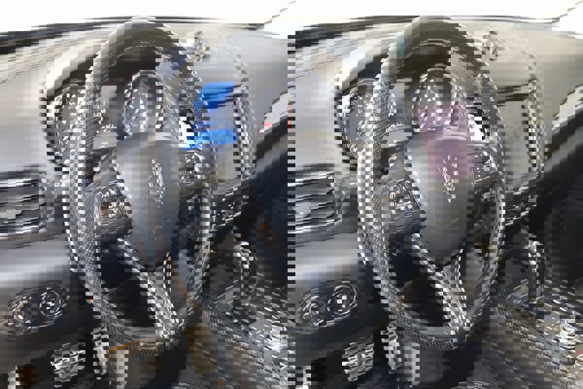 Used 2018 Maserati Levante S GranSport image 6