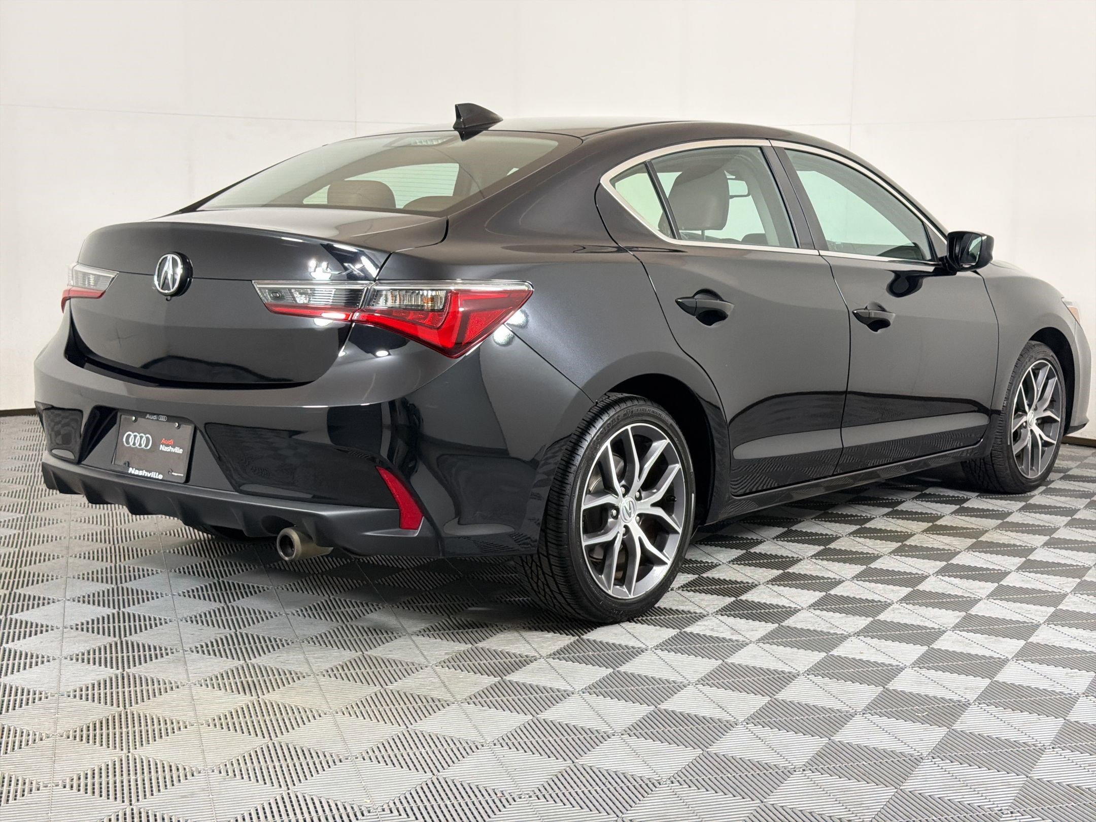 Used 2020 Acura ILX w/ Premium Package FWD image 8
