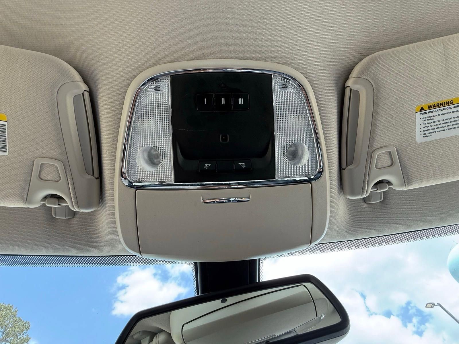 Used 2015 Chrysler 300 Limited w/ Driver Convenience Group image 55