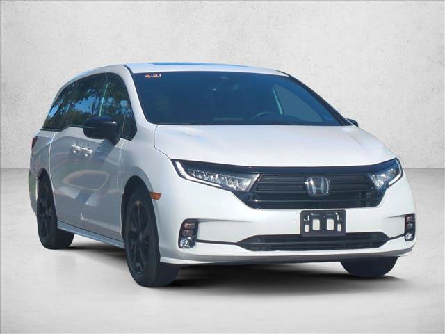 Used 2024 Honda Odyssey Sport image 3