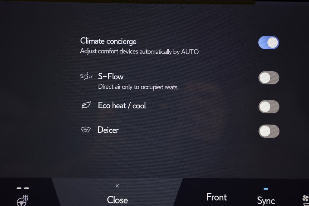 Used 2025 Lexus GX 550 w/ Accessory Package (2T) image 33