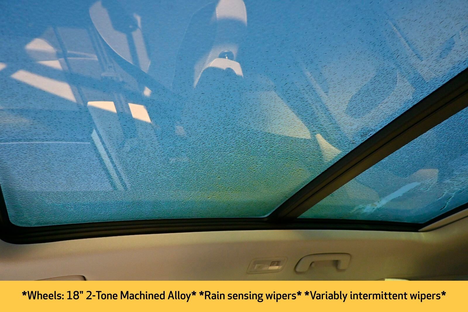 Used 2024 Volkswagen Taos SE w/ Panoramic Sunroof Package image 11