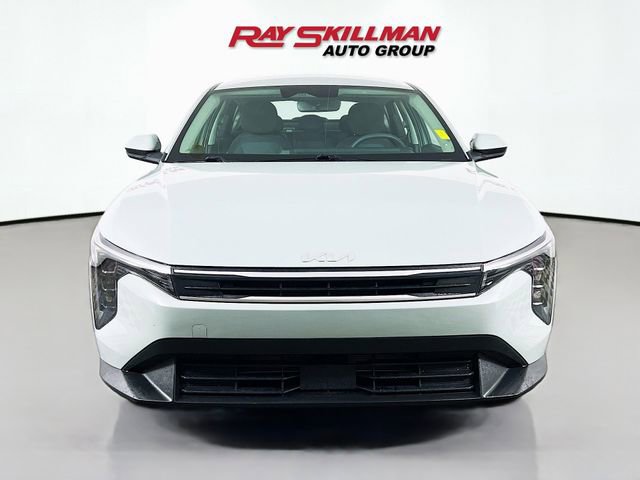 Used 2025 Kia K4 FWD image 2