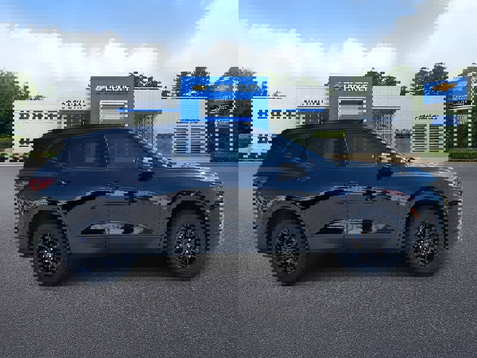 Used 2022 Chevrolet Blazer LT w/ Midnight/Sport Edition AWD/4WD image 3